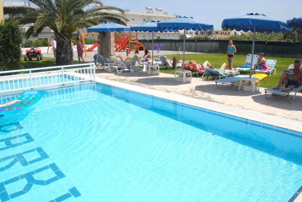 Barbie Hotel Apartments Ялисос Екстериор снимка