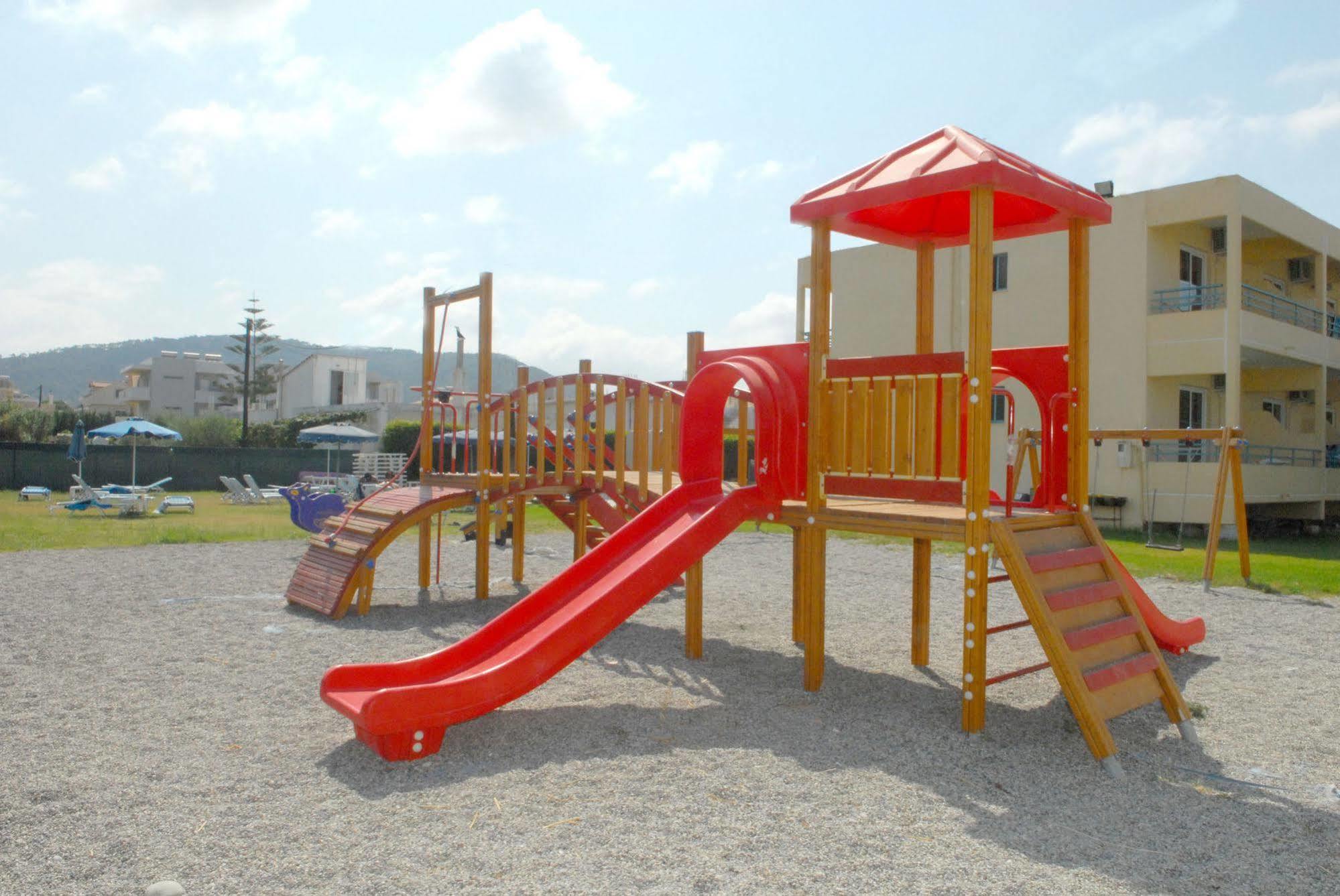 Barbie Hotel Apartments Ялисос Екстериор снимка